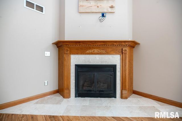 6918 W SADDLEBROOK Drive, Mapleton, IL 61547