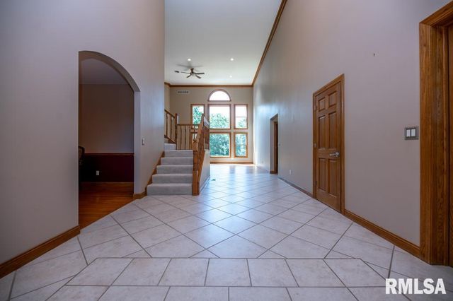 6918 W SADDLEBROOK Drive, Mapleton, IL 61547