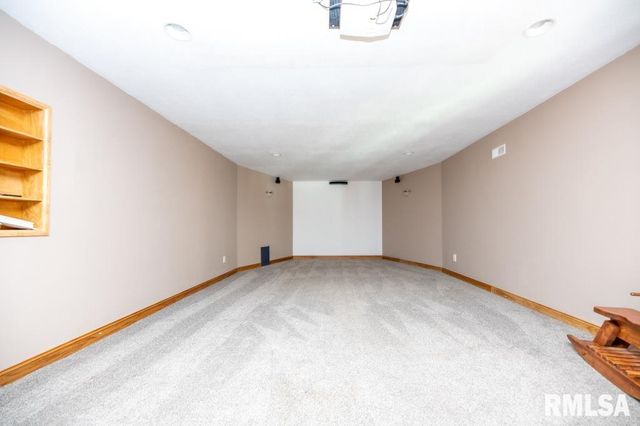 6918 W SADDLEBROOK Drive, Mapleton, IL 61547