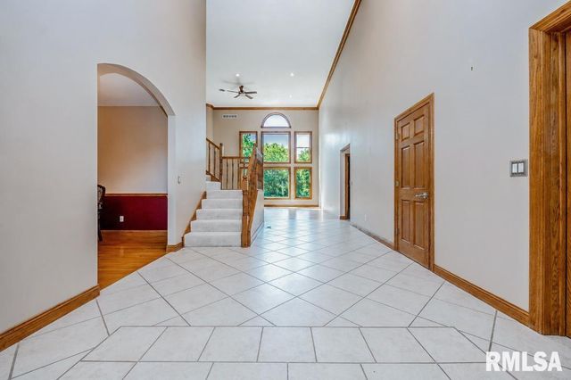 6918 W SADDLEBROOK Drive, Mapleton, IL 61547