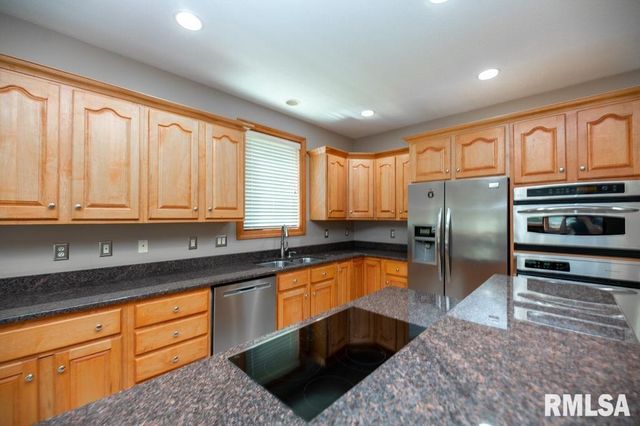 6918 W SADDLEBROOK Drive, Mapleton, IL 61547