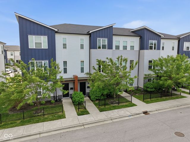 2945 Bolton Square Boulevard, Indianapolis, IN 46222