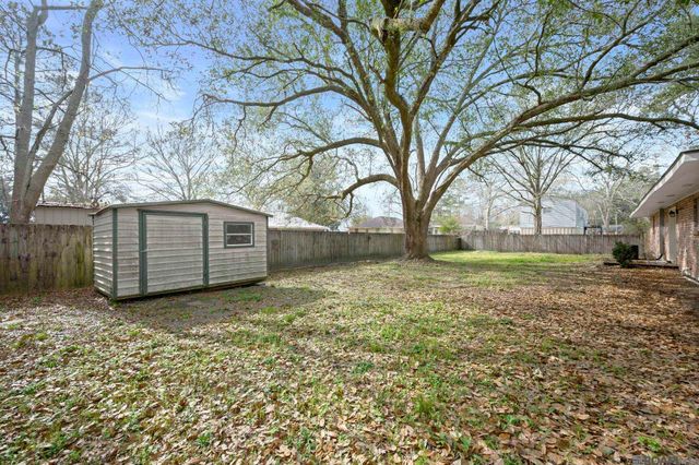 41145 1st Colonial St, Prairieville, LA 70769