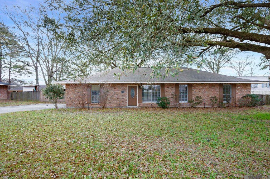 41145 1st Colonial St, Prairieville, LA 70769