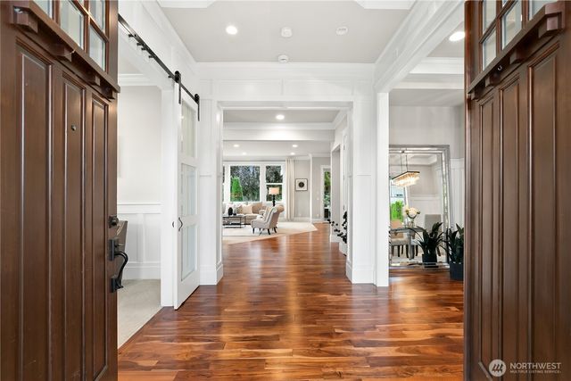 9831 NE 16th Street, Bellevue, WA 98004