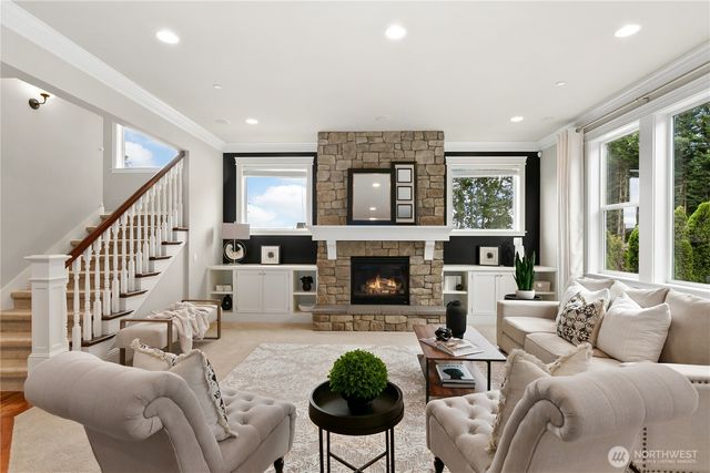 9831 NE 16th Street, Bellevue, WA 98004