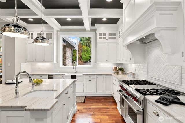 9831 NE 16th Street, Bellevue, WA 98004
