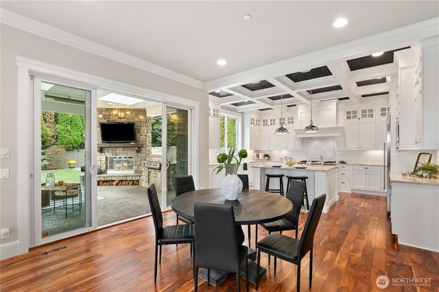 9831 NE 16th Street, Bellevue, WA 98004