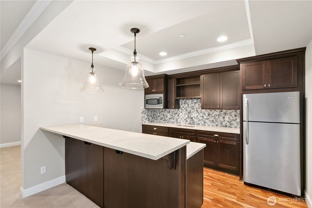 9831 NE 16th Street, Bellevue, WA 98004