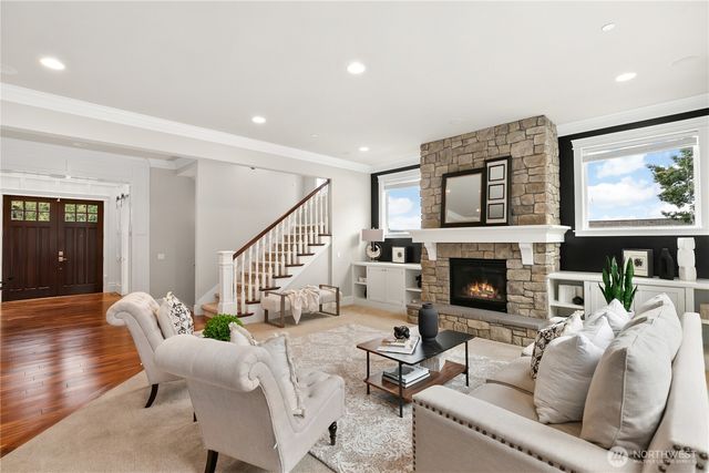 9831 NE 16th Street, Bellevue, WA 98004