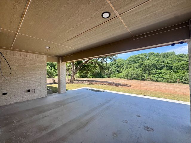 5025 Glenoaks Court, Weatherford, TX 76088