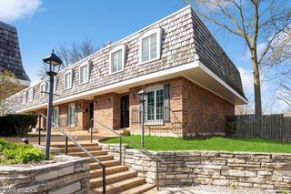 3026 Highland Avenue, Wilmette, IL 60091