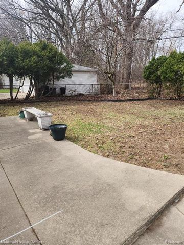 34014 Kennedy Street, Westland, MI 48185