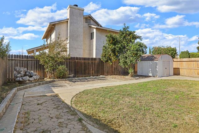 8349 Almondwood Ln, Stockton, CA 95210