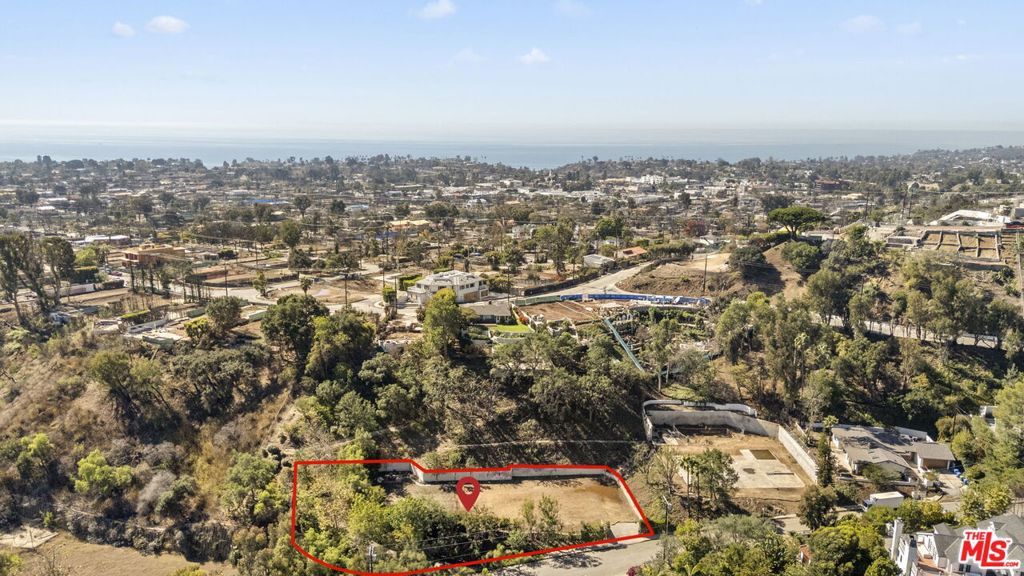 Image 6 of property listing at 1297 Marinette Road, Pacific Palisades, CA 90272