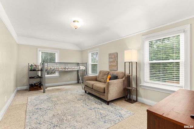 406 W FORREST HILL Avenue, Peoria, IL 61604
