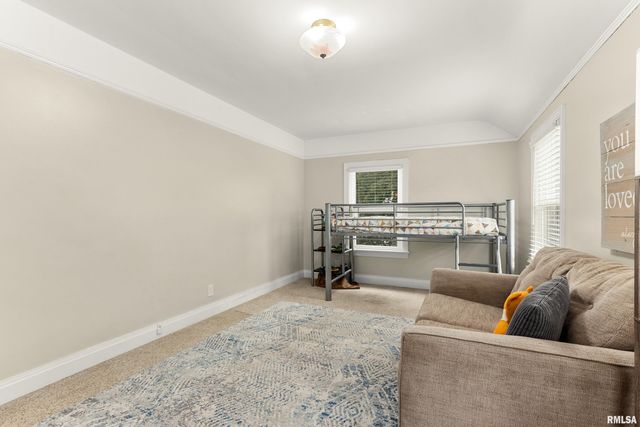 406 W FORREST HILL Avenue, Peoria, IL 61604