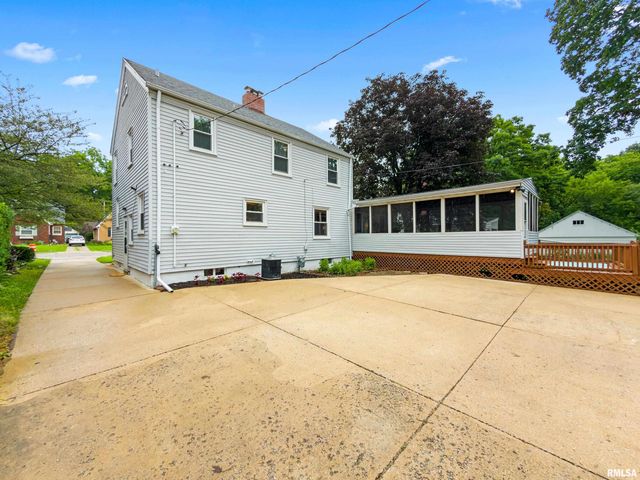 406 W FORREST HILL Avenue, Peoria, IL 61604