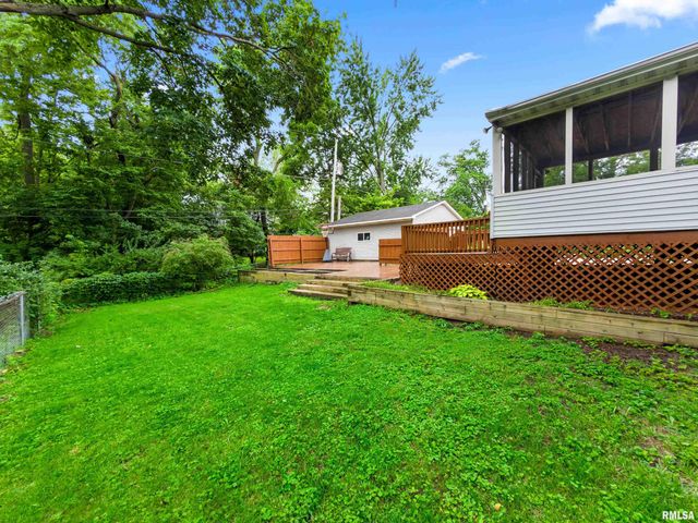 406 W FORREST HILL Avenue, Peoria, IL 61604