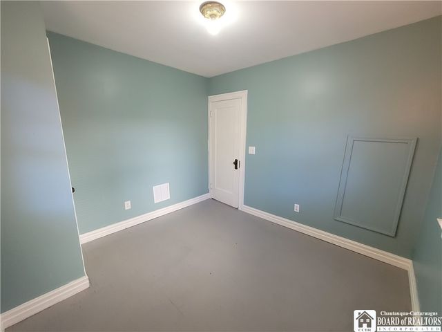 32 Meadow Lane, Jamestown, NY 14701