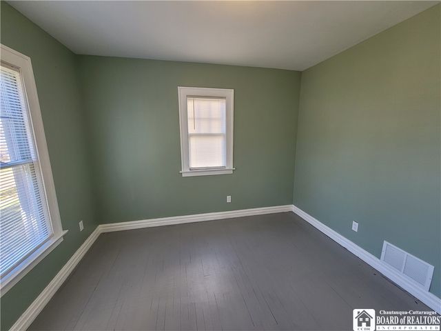 32 Meadow Lane, Jamestown, NY 14701