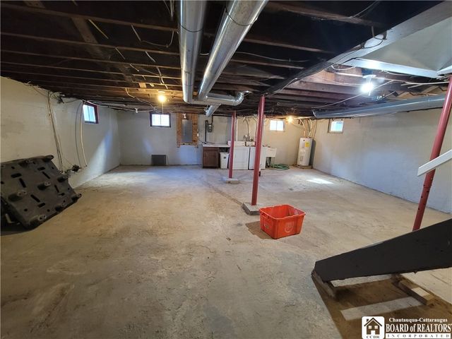 32 Meadow Lane, Jamestown, NY 14701