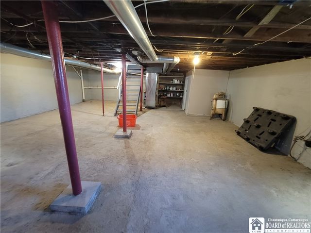 32 Meadow Lane, Jamestown, NY 14701