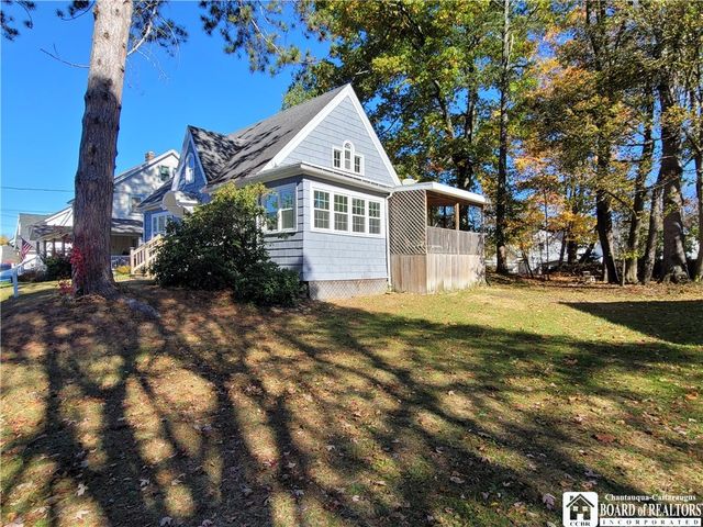 32 Meadow Lane, Jamestown, NY 14701