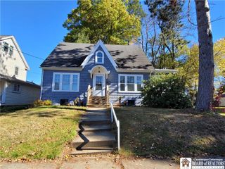 32 Meadow Lane, Jamestown, NY 14701