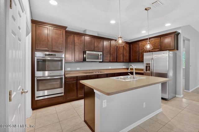 1474 LANTERN LIGHT Trail, Middleburg, FL 32068