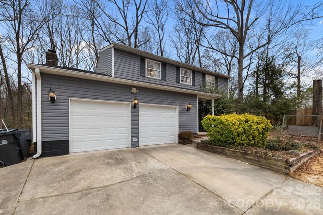 5716 Cassio Court, Charlotte, NC 28227