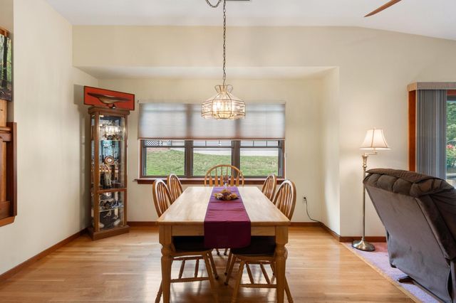 1 Victoria Dr 1, Auburn, MA 01501