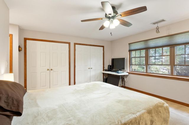 1 Victoria Dr 1, Auburn, MA 01501
