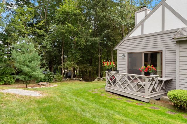 1 Victoria Dr 1, Auburn, MA 01501