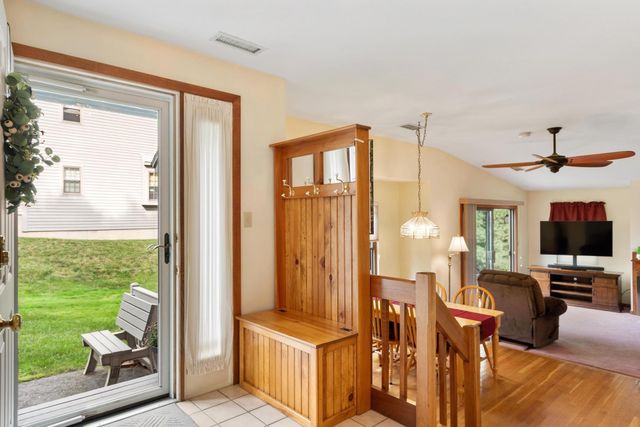 1 Victoria Dr 1, Auburn, MA 01501