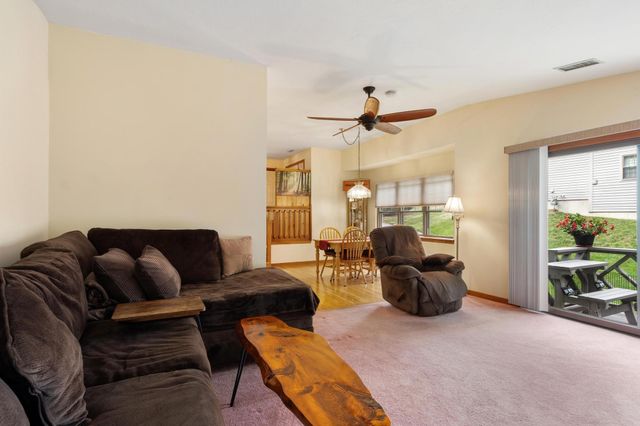 1 Victoria Dr 1, Auburn, MA 01501