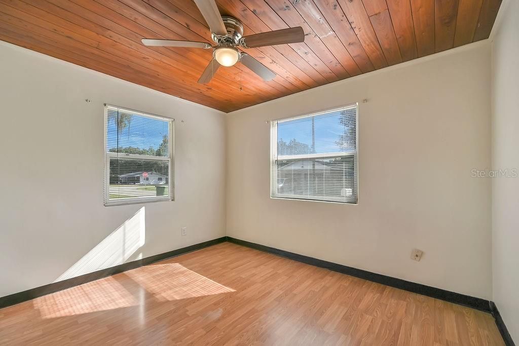 Image 35 of property listing at 1201 5TH STREET NE, Winter Haven, FL 33881