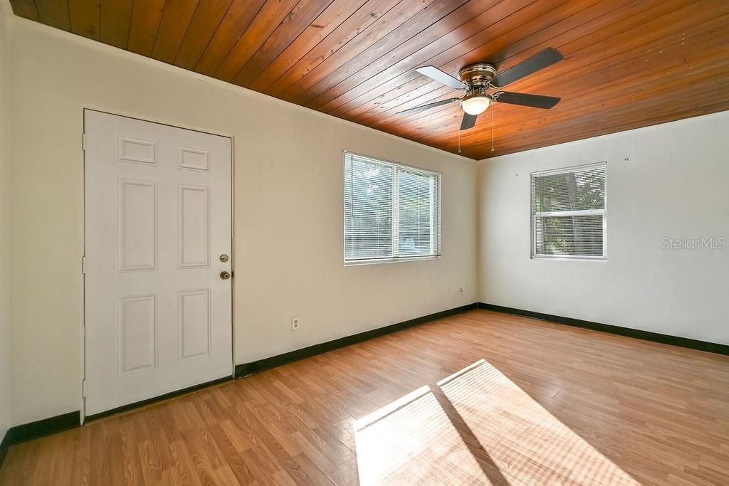 Image 37 of property listing at 1201 5TH STREET NE, Winter Haven, FL 33881