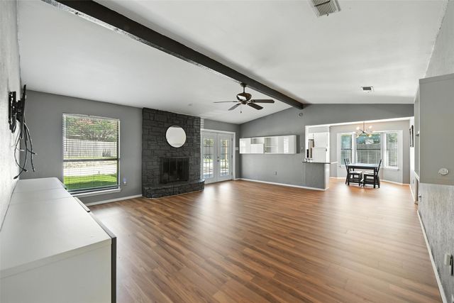2812 Jasmine Court, Bedford, TX 76021
