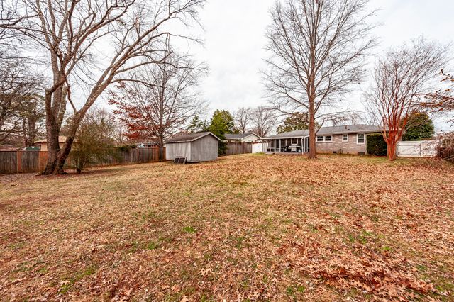 303 Garrett Dr, Nashville, TN 37211