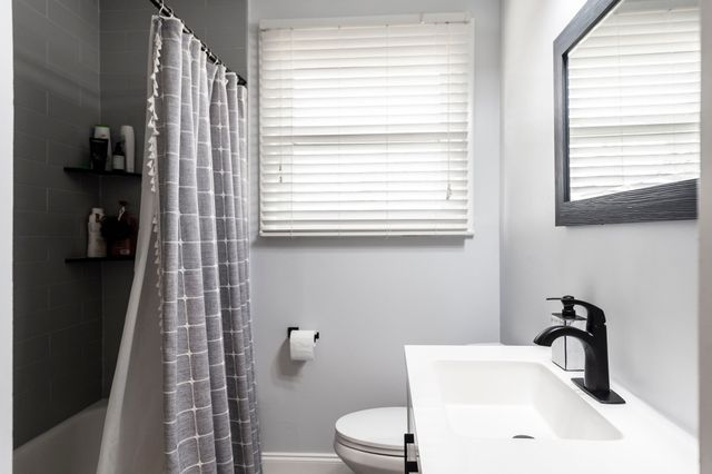 303 Garrett Dr, Nashville, TN 37211