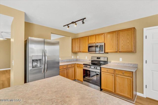 6094 W Echo Crossing Road, Tucson, AZ 85735