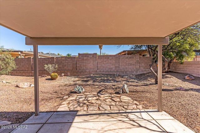 6094 W Echo Crossing Road, Tucson, AZ 85735