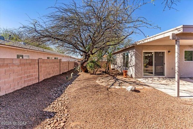 6094 W Echo Crossing Road, Tucson, AZ 85735