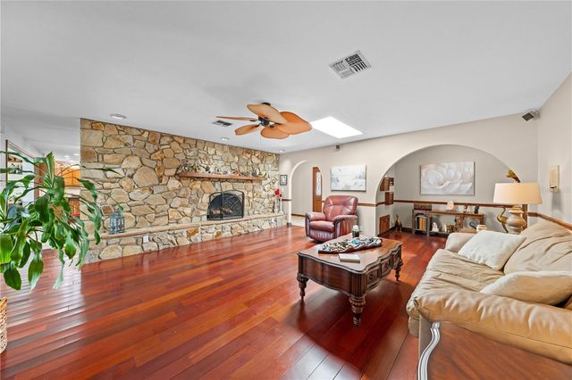 6770 BAY SHORE DRIVE, St Cloud, FL 34771