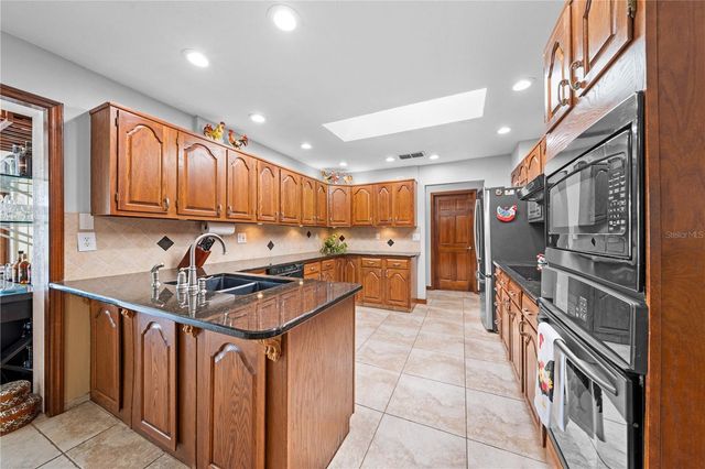 6770 BAY SHORE DRIVE, St Cloud, FL 34771