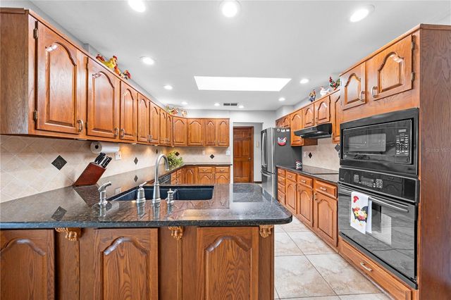 6770 BAY SHORE DRIVE, St Cloud, FL 34771