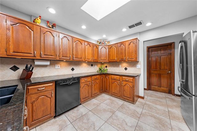 6770 BAY SHORE DRIVE, St Cloud, FL 34771