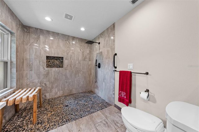 6770 BAY SHORE DRIVE, St Cloud, FL 34771