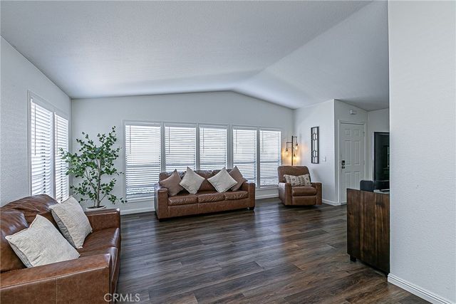 822 Greenacre, Santa Maria, CA 93455